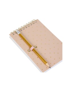 Carnet de notes rose à spirales avec crayon doré 2